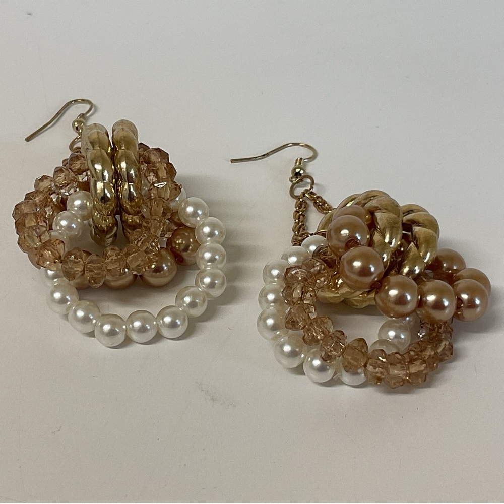 Dangle Earrings Faux pearl goldtone chain fish hook pierced